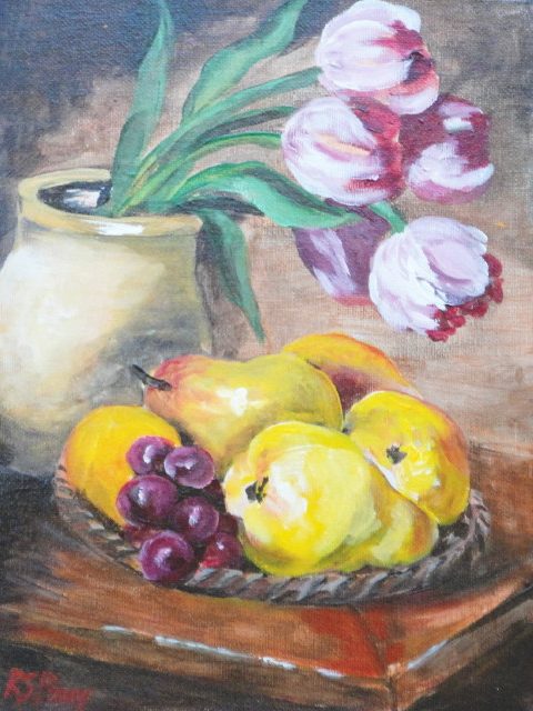 Tulips, grapes and&nbsp;Pears